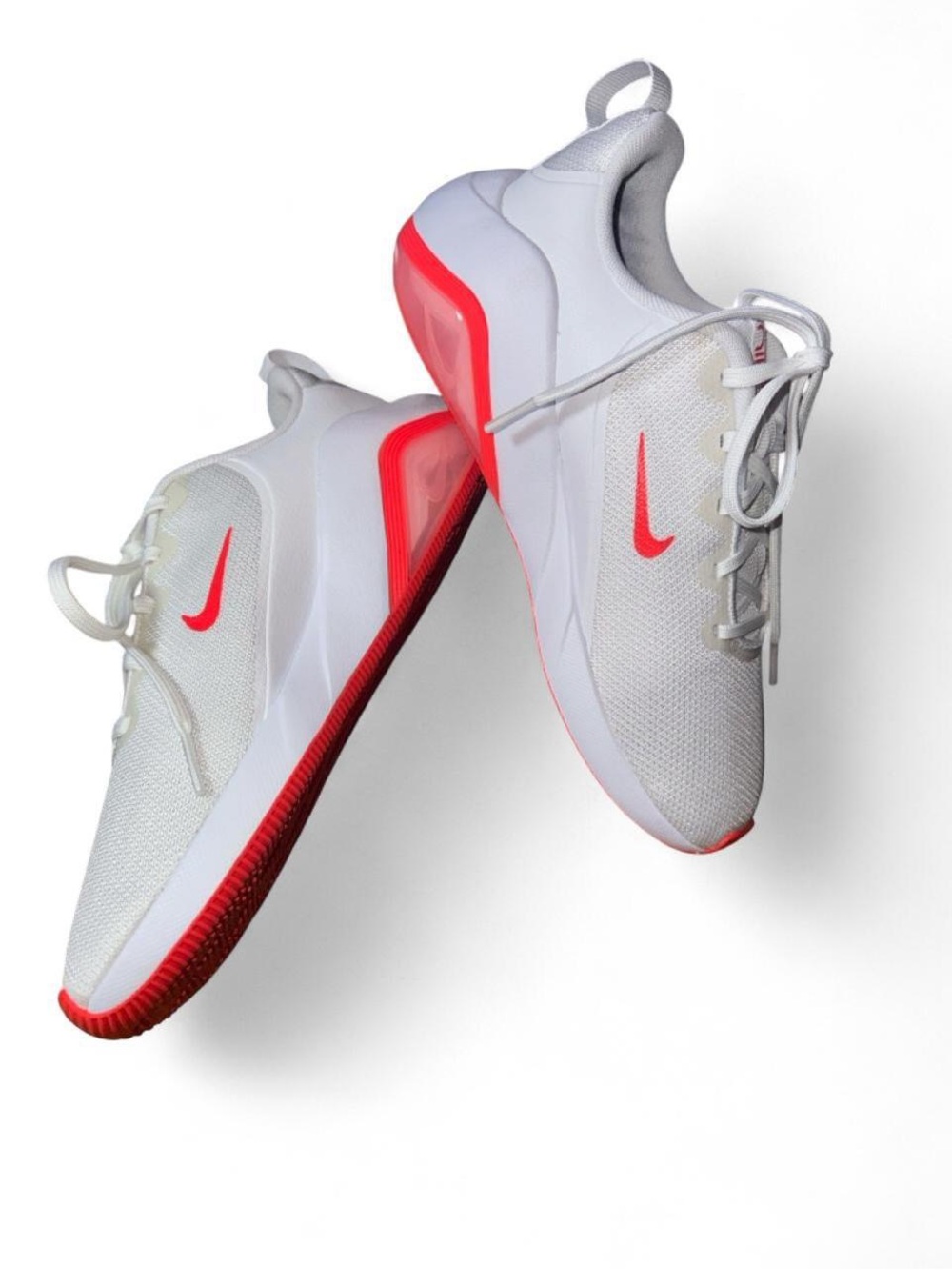 Nike Air Zoom Bella 7 Women’s Running Shoes Sz 7 White Bright Crimson FZ1689-101
